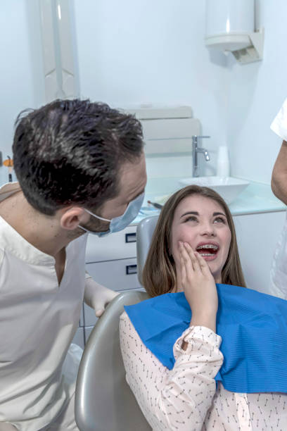 Best Weekend Emergency Dentist in Labasas, CA